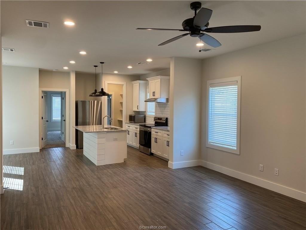 205 Sterling St Unit C #C - Photo 2 of 18