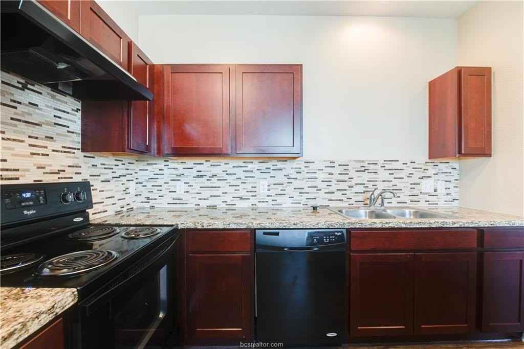 1915 Dartmouth St #3034 - Photo 2 of 12