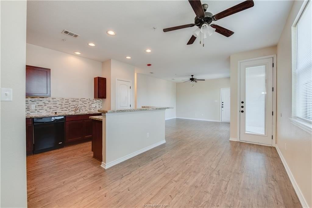 1915 Dartmouth St #3034 - Photo 3 of 12