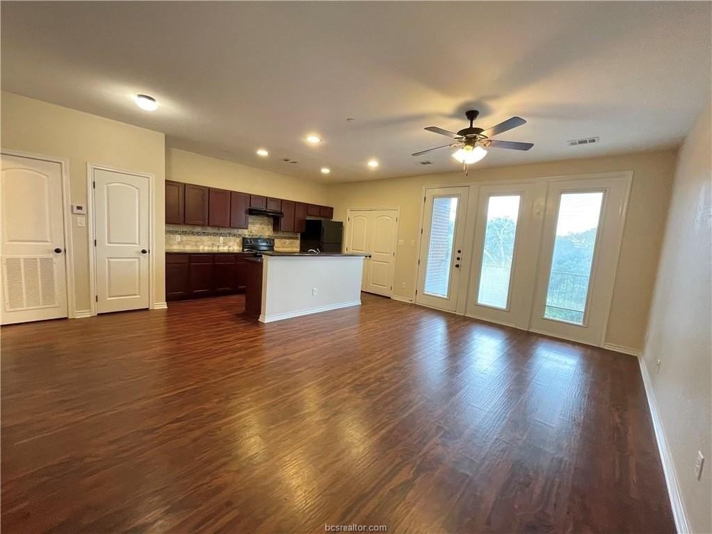1915 Dartmouth St #2037 - Photo 3 of 24