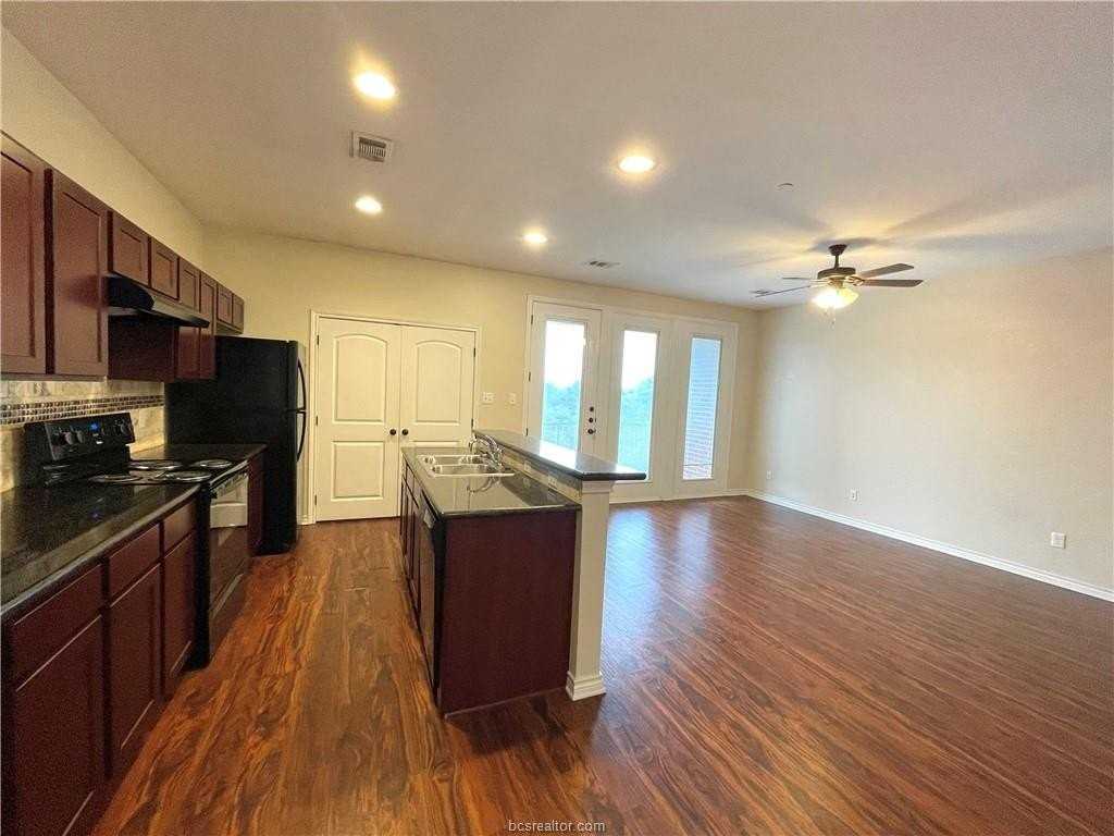 1915 Dartmouth St #2037 - Photo 6 of 24