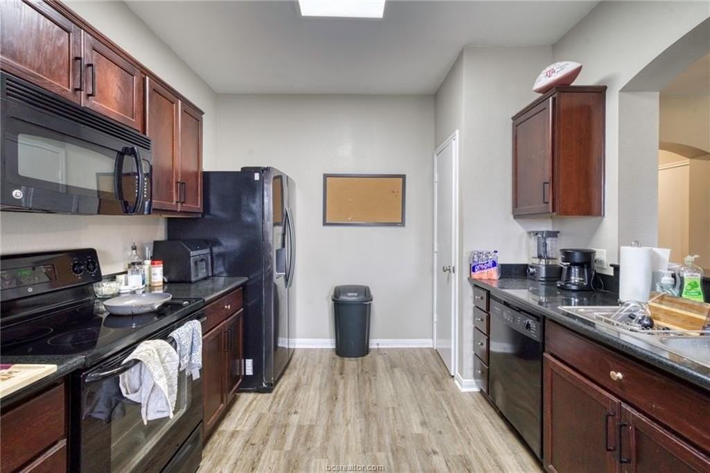 4103 Mcfarland Dr - Photo 5 of 16