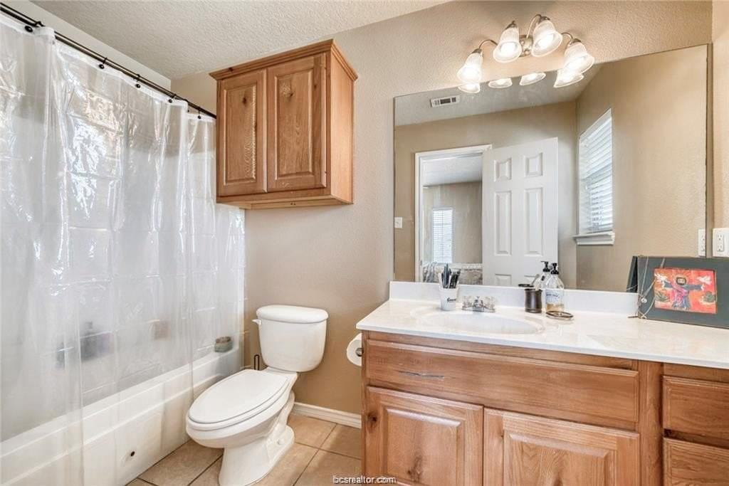 2325 Autumn Chase Loop - Photo 3 of 13