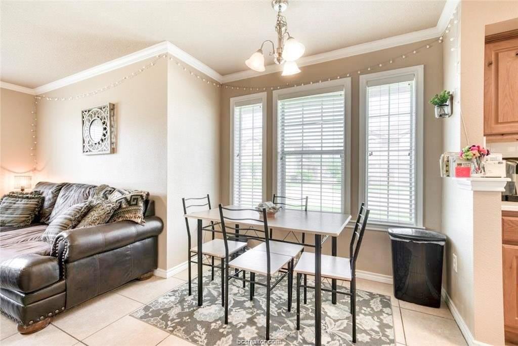 2325 Autumn Chase Loop - Photo 7 of 13