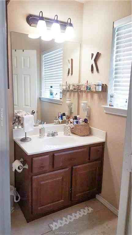 2339 Autumn Chase Loop Unit B #B - Photo 4 of 15