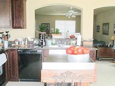 4049 Southern Trace Dr - Photo 4 of 10