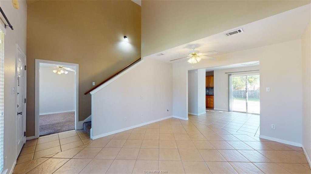 2407 Pintail Loop - Photo 2 of 31