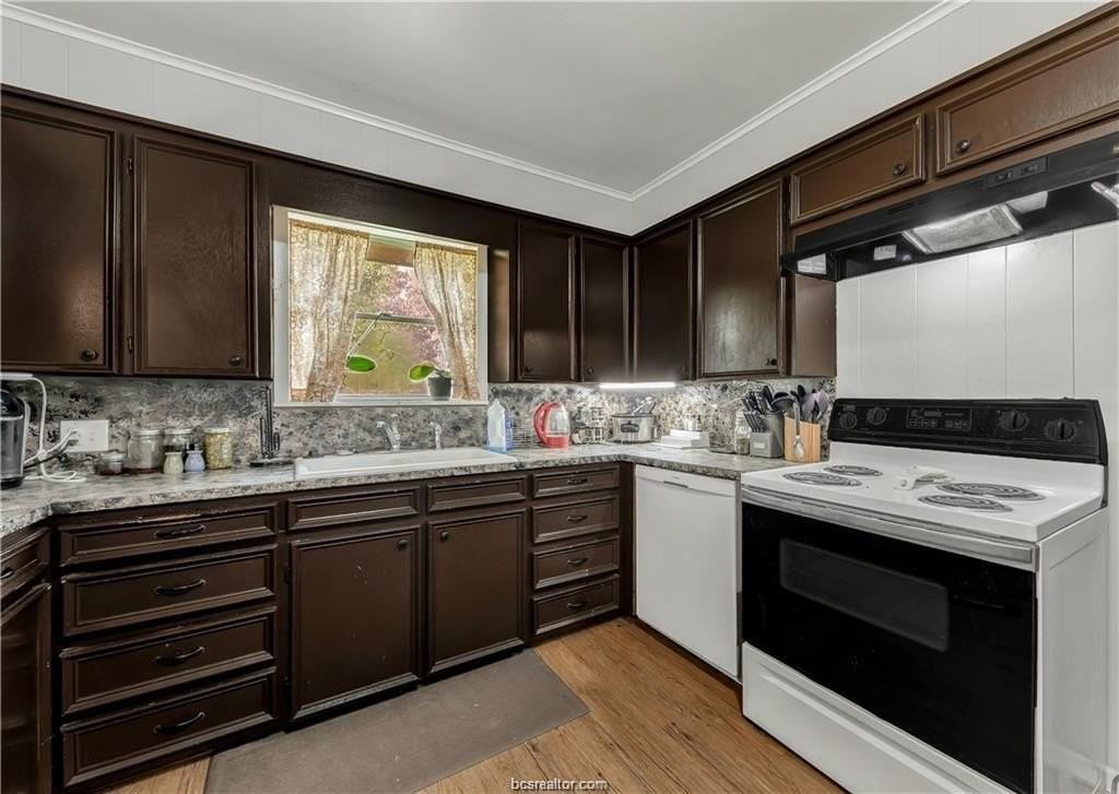 109 Sulphur Springs Rd - Photo 6 of 15