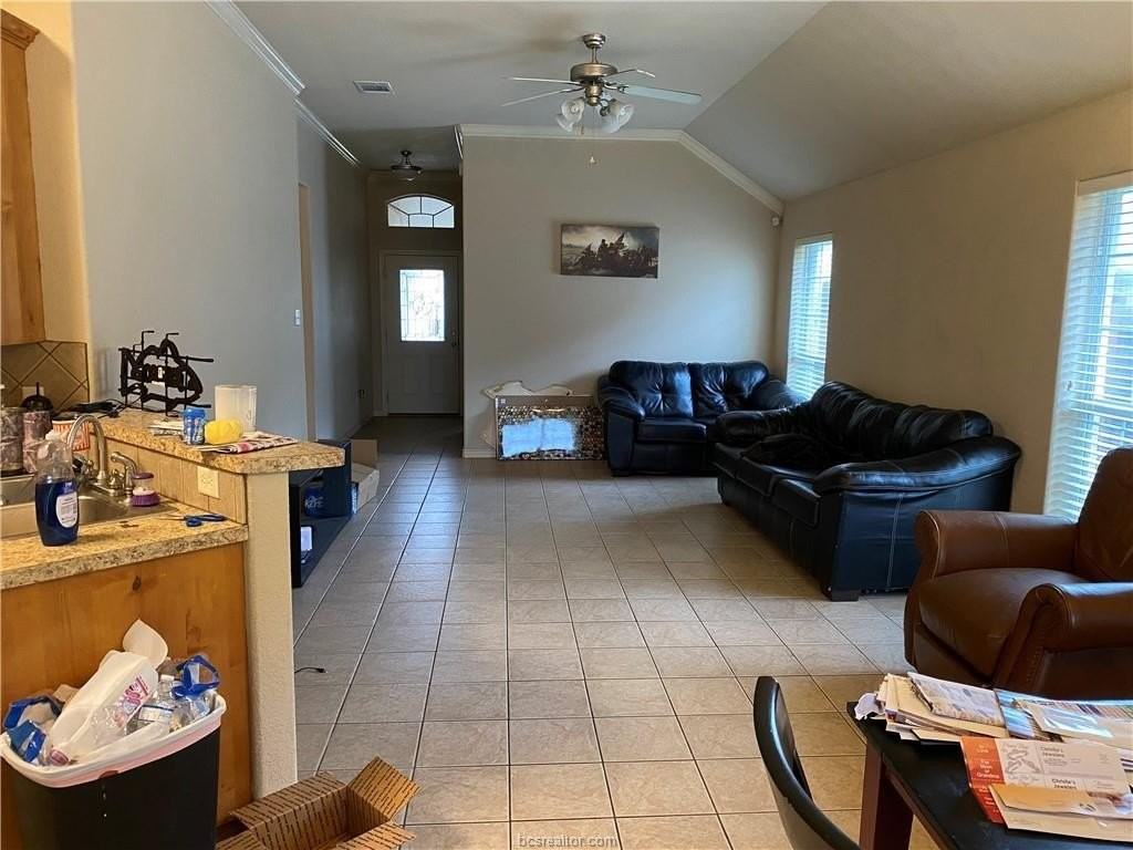 936 Crystal Dove Ave - Photo 3 of 7