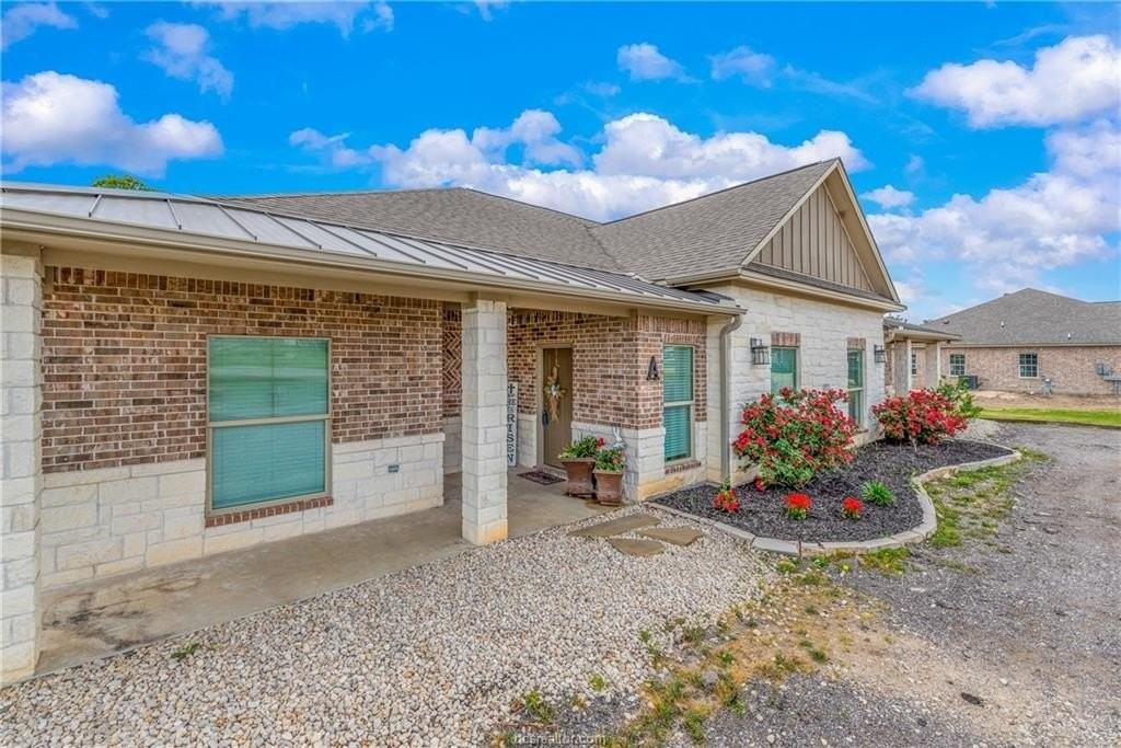 4011 Golden Eagle Dr #A - Photo 2 of 21