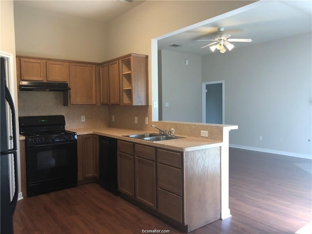 921 Windmeadows Dr - Photo 7 of 19