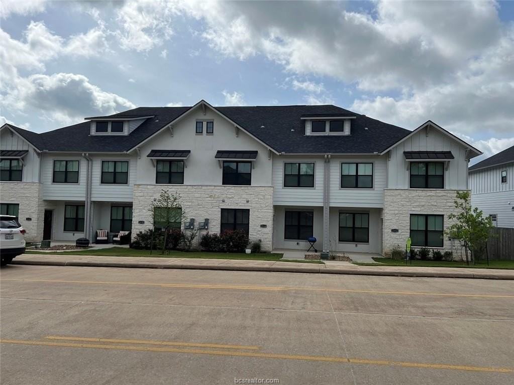 2106 Crescent Pointe Pkwy - Photo 3 of 19