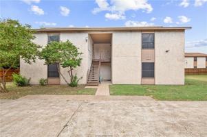 featured image of 1601 Brentwood Dr Apt A #A