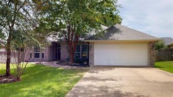 featured image of 2350 Kendal Green Cir