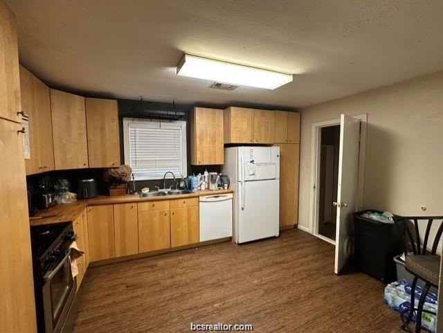 313 Laurel St - Photo 4 of 17