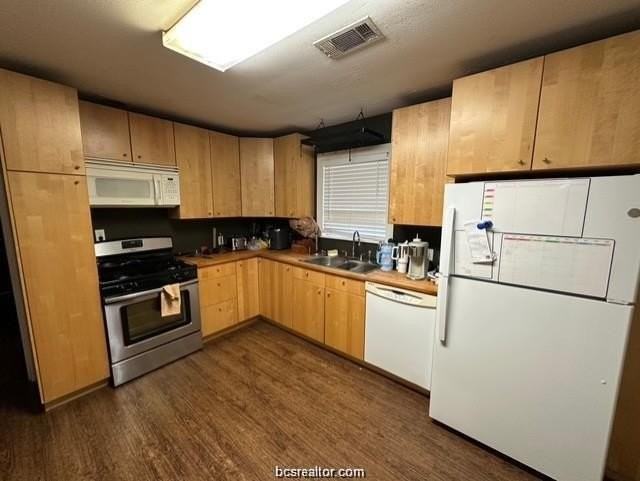 313 Laurel St - Photo 5 of 17