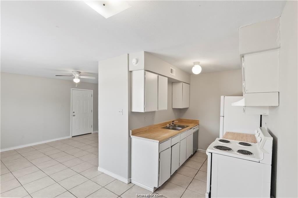 2815 Cypress Bend Cir Apt B #B - Photo 7 of 27