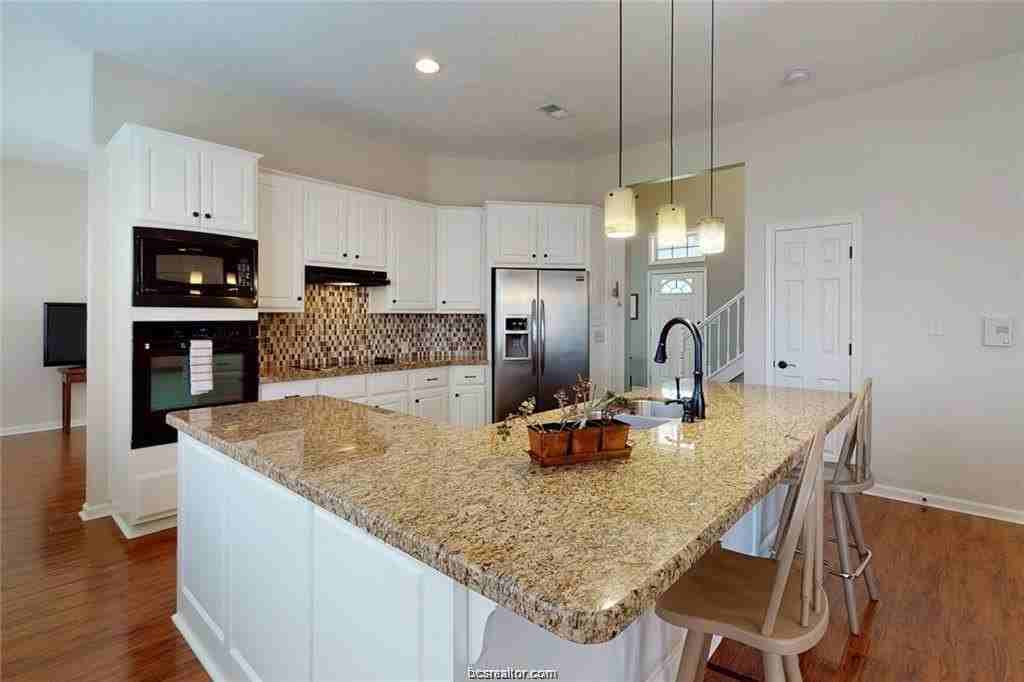 203 Chimney Hill Cir - Photo 7 of 26