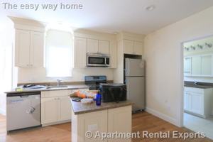 featured image of 220 Massachusetts Ave #2