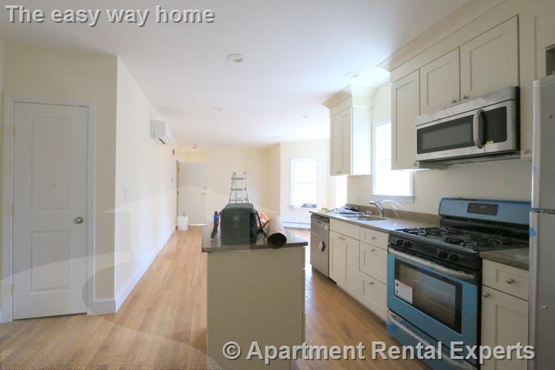 220 Massachusetts Ave #2 - Photo 2 of 17