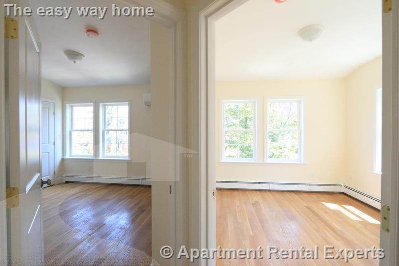 220 Massachusetts Ave #2 - Photo 4 of 17