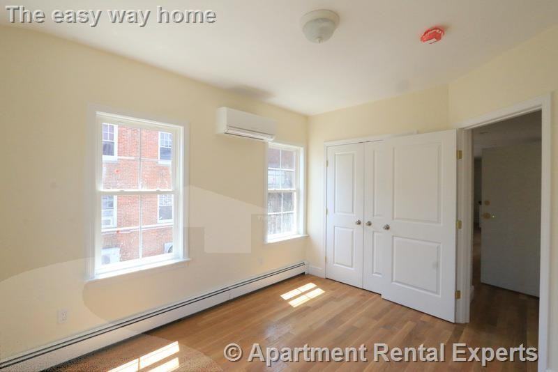 220 Massachusetts Ave #2 - Photo 6 of 17