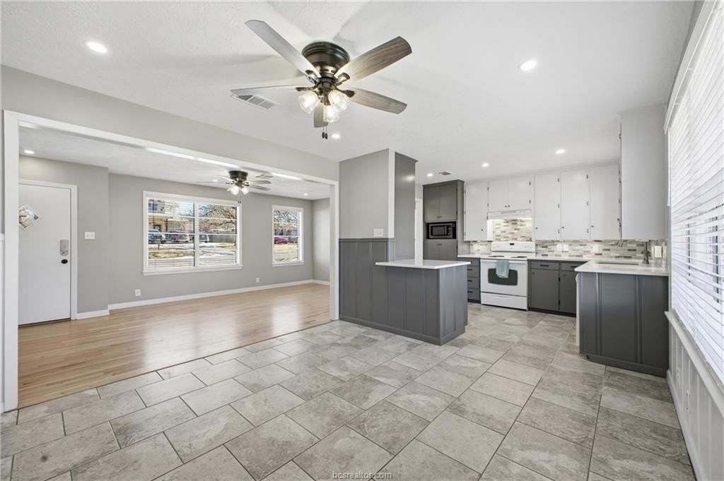 212 Helena St - Photo 5 of 25