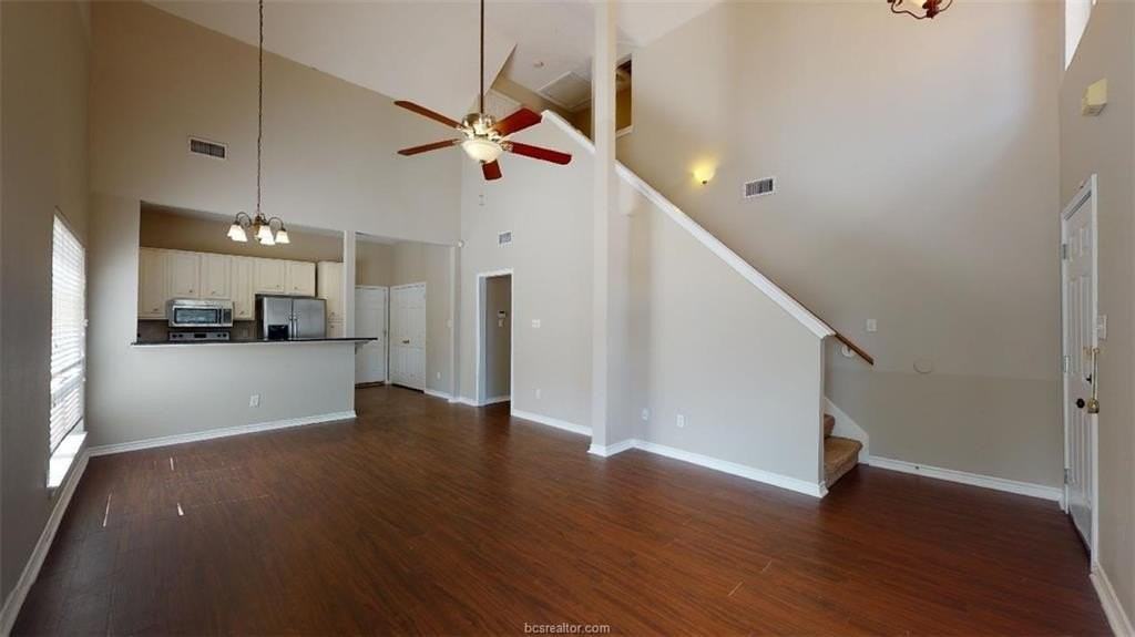 1623 Park Pl - Photo 2 of 18