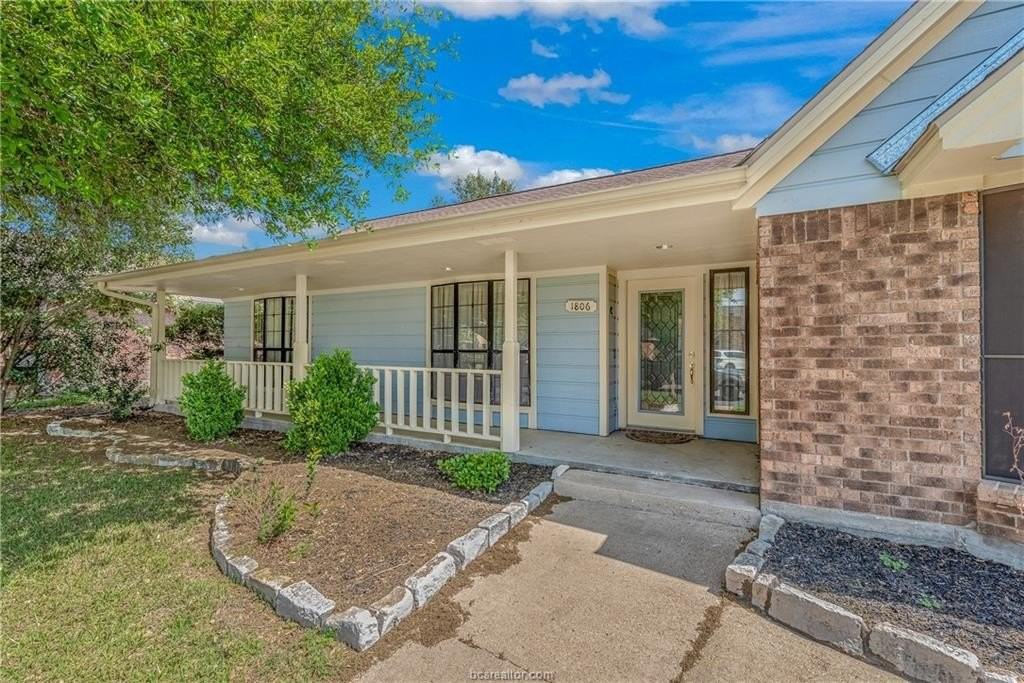 1806 Rosebud Ct - Photo 4 of 24