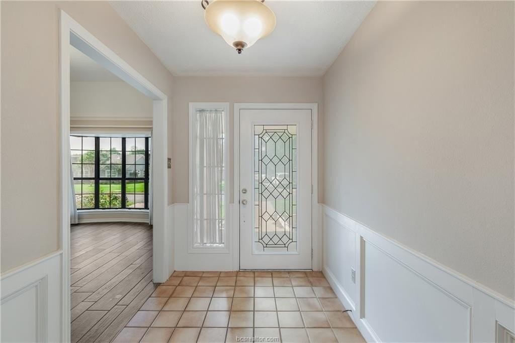 1806 Rosebud Ct - Photo 5 of 24