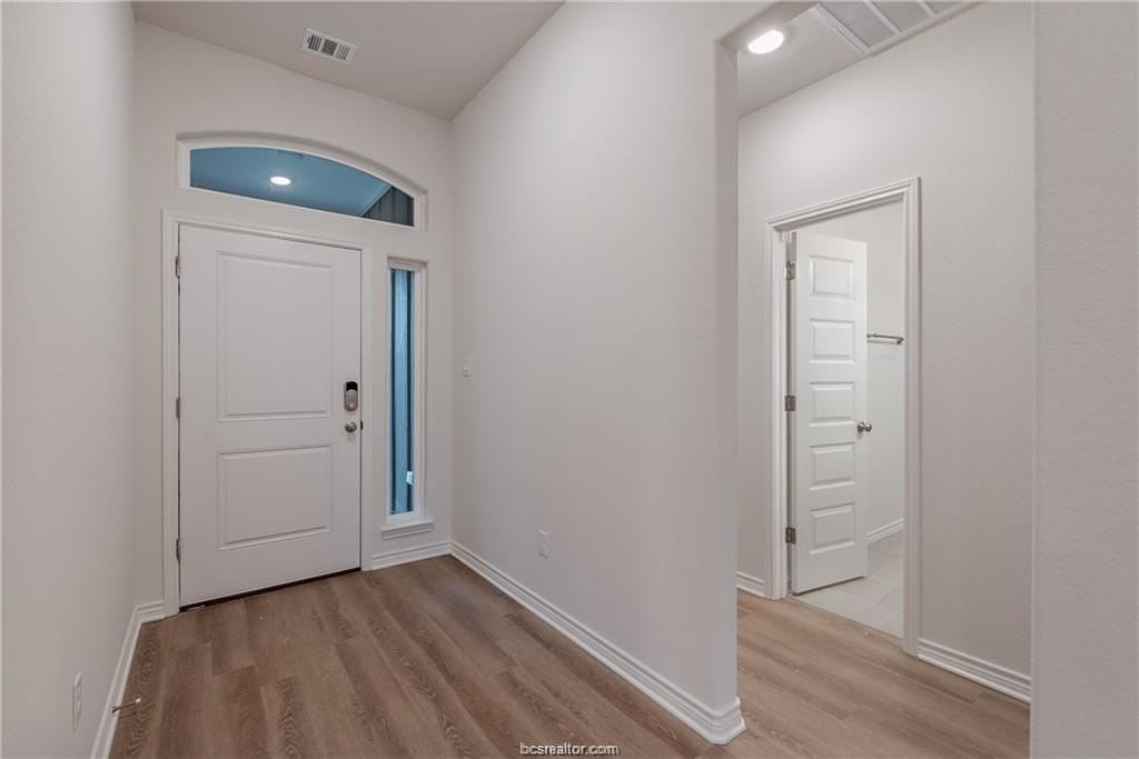 3161 Tarleton Ct - Photo 4 of 23