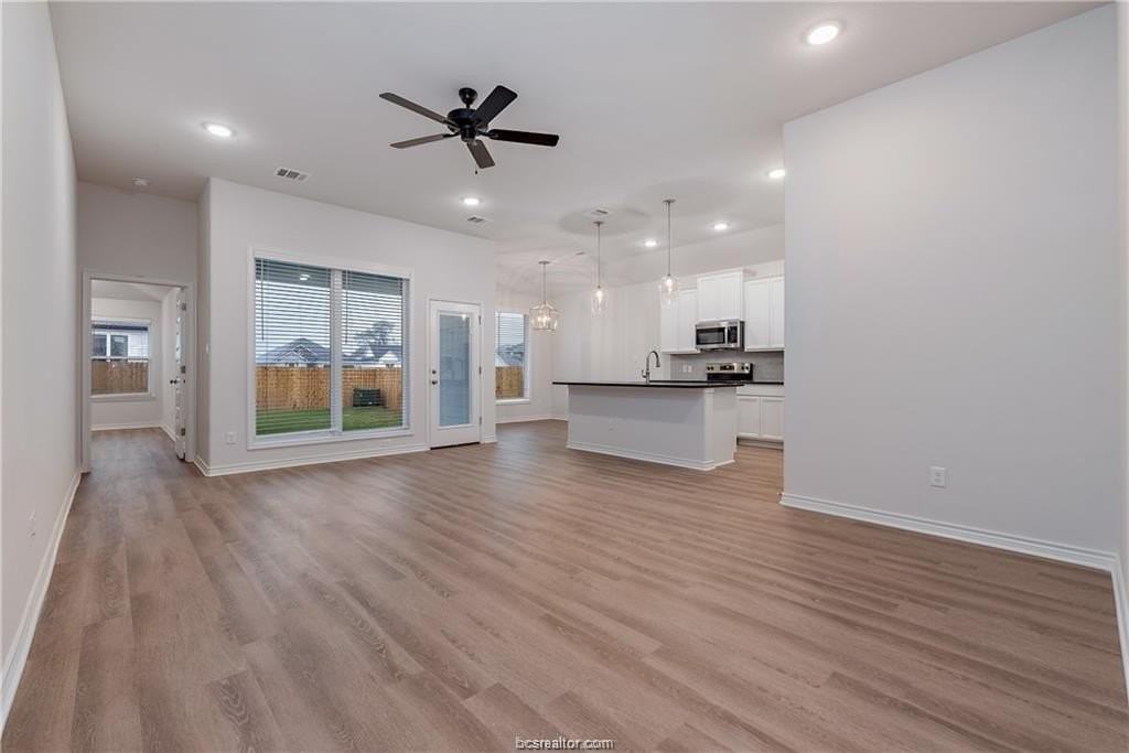 3161 Tarleton Ct - Photo 5 of 23