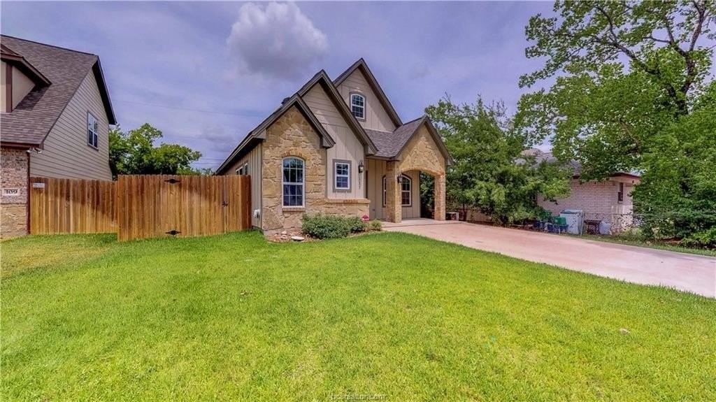 111 Southland St - Photo 2 of 40