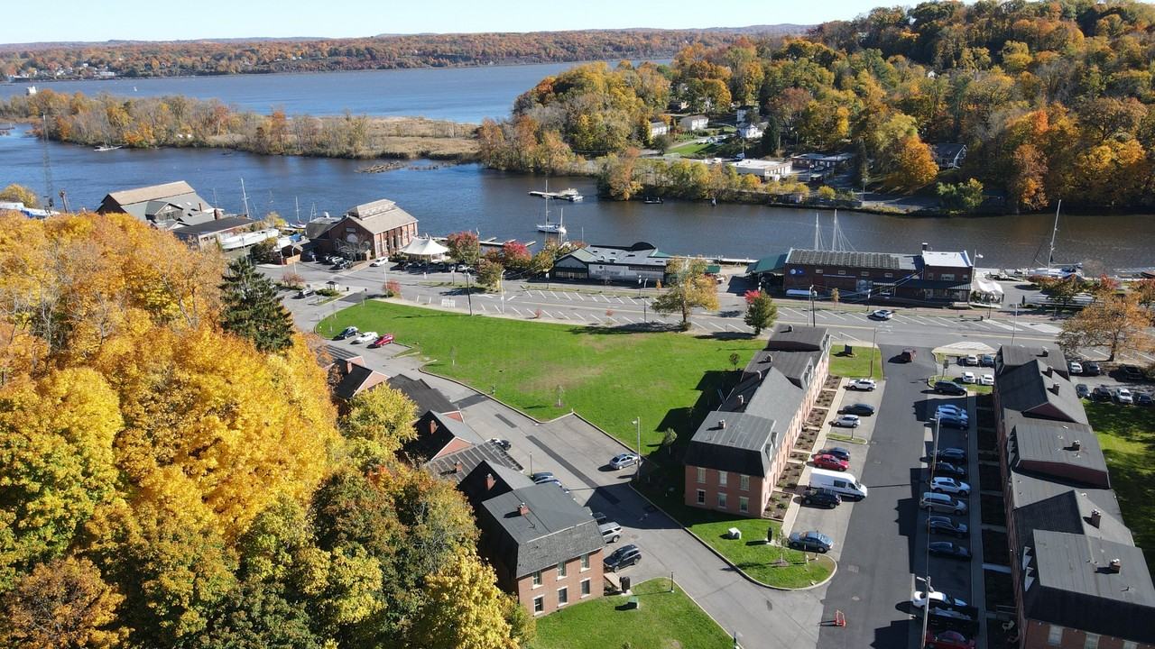 Waterfront at the Strand - Photo 3 of 22