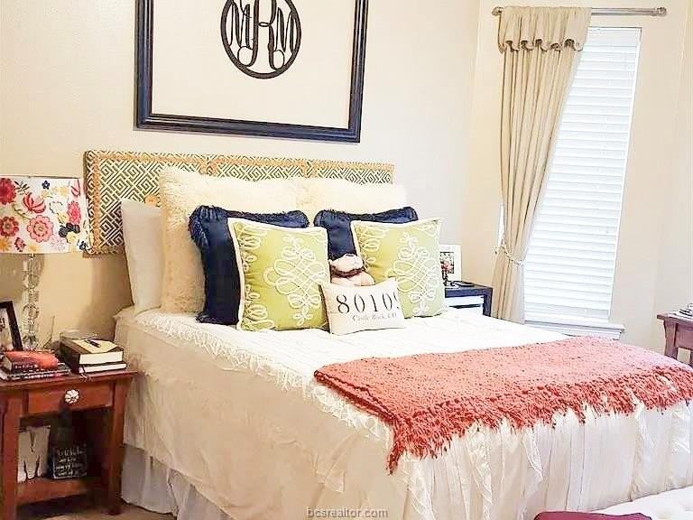 2400 Trace Mdws - Photo 4 of 9