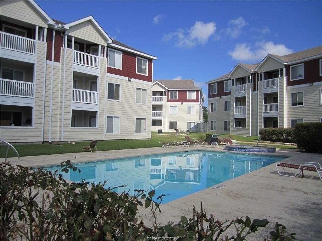 519 Southwest Pkwy Apt 301 #301