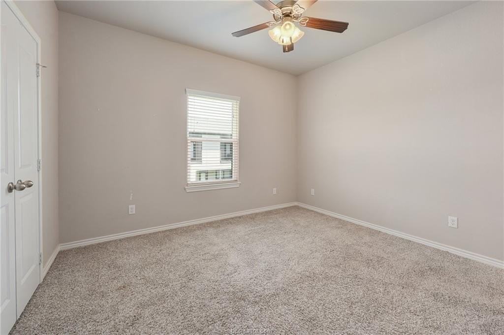 501 Hayes Ln - Photo 6 of 13