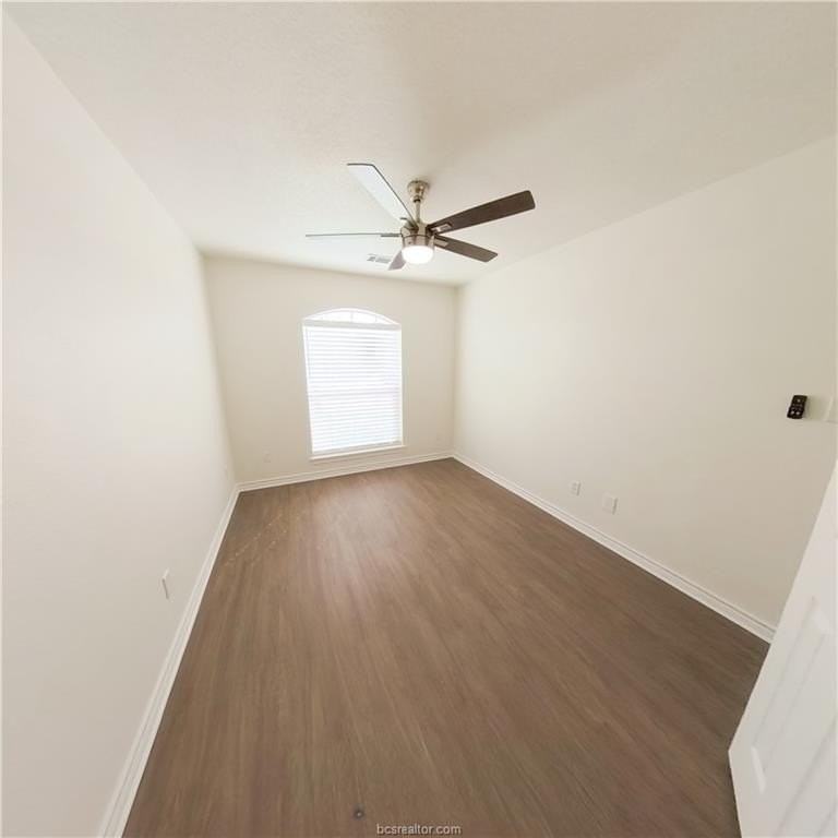 341 Robelmont Dr - Photo 5 of 23