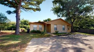 317 Columbia Ct - Photo 1 of 1