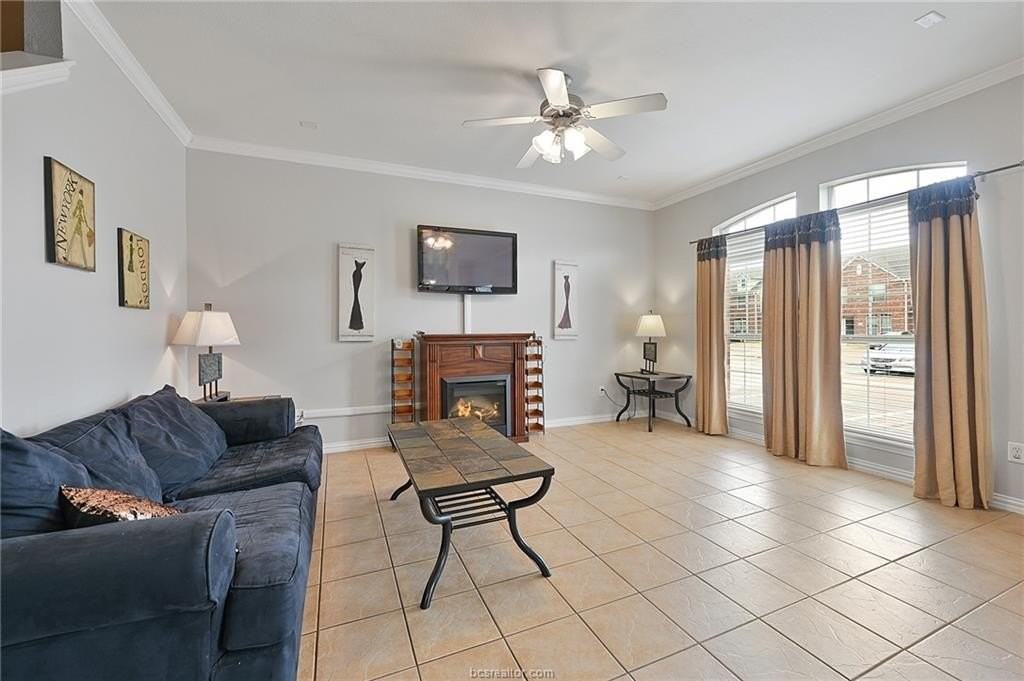 1001 Krenek Tap Rd Apt 2102 #2102 - Photo 3 of 23