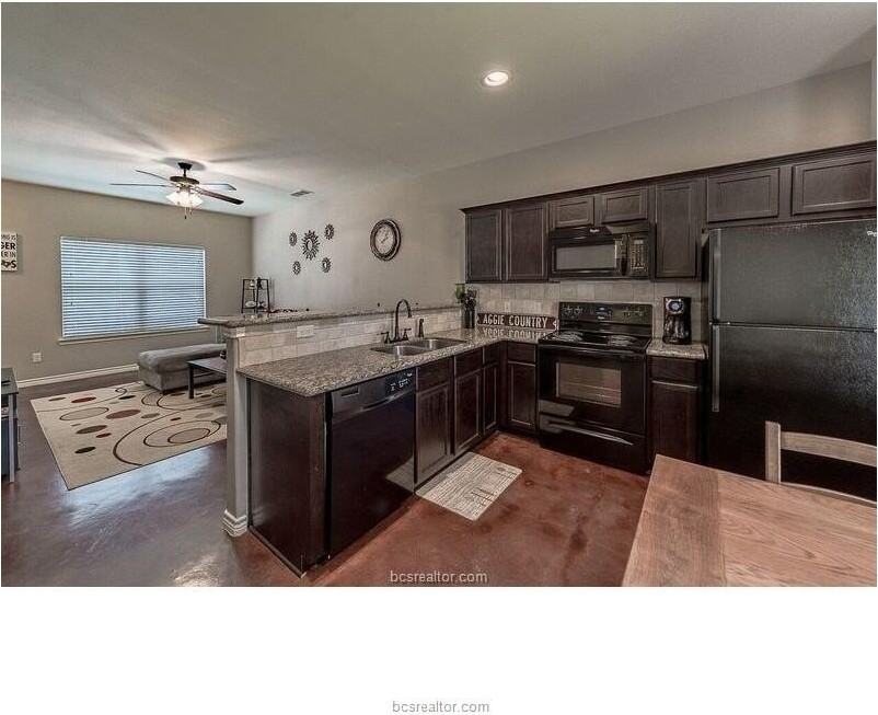 129 Watson St - Photo 5 of 20