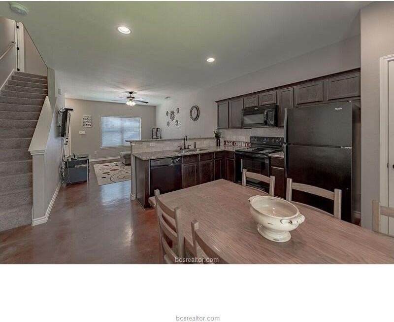 129 Watson St - Photo 7 of 20