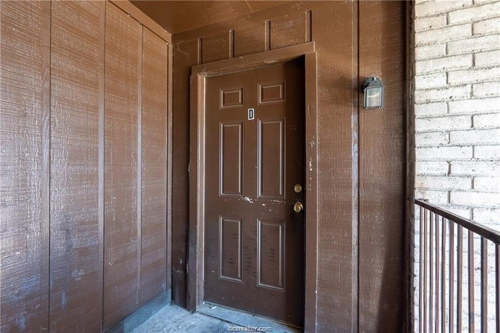 2706 Evergreen Cir Apt C #C - Photo 2 of 12