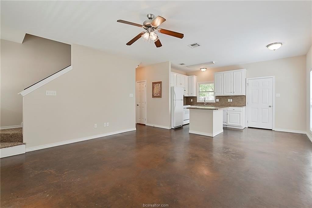 613 Columbus St - Photo 3 of 18