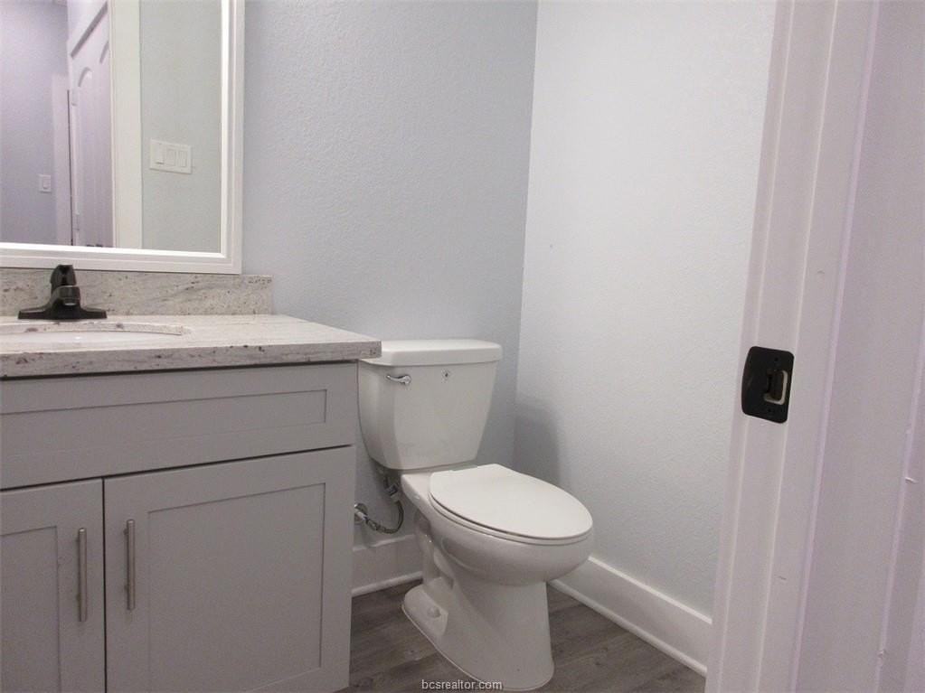 2102 Crescent Pointe Pkwy - Photo 7 of 17