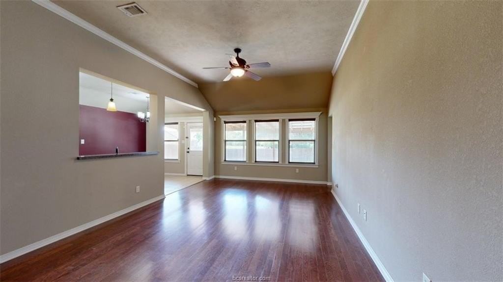 2814 Horseback Dr - Photo 2 of 29