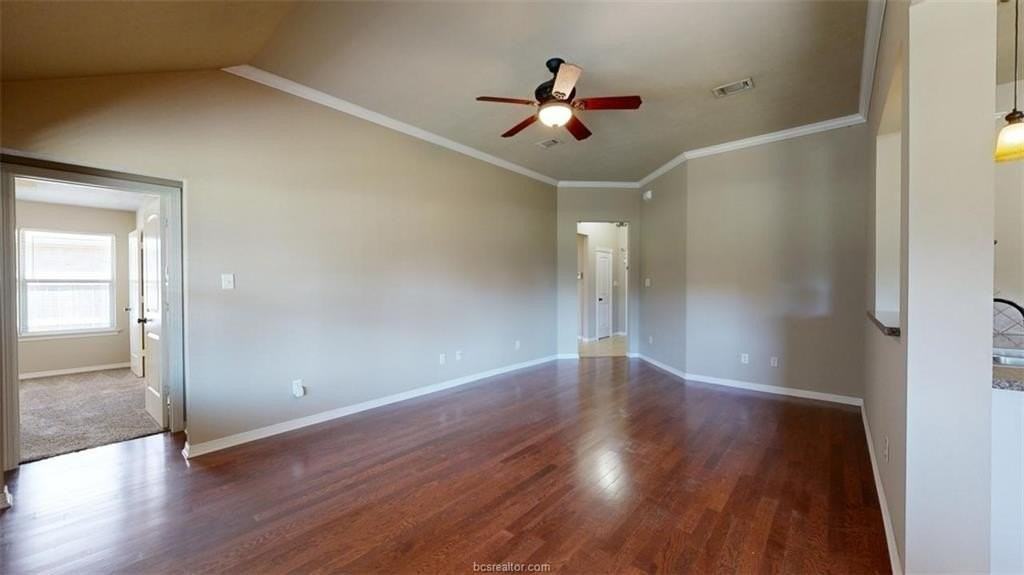 2814 Horseback Dr - Photo 4 of 29