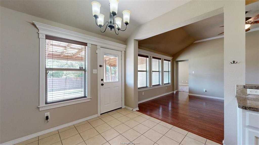 2814 Horseback Dr - Photo 7 of 29