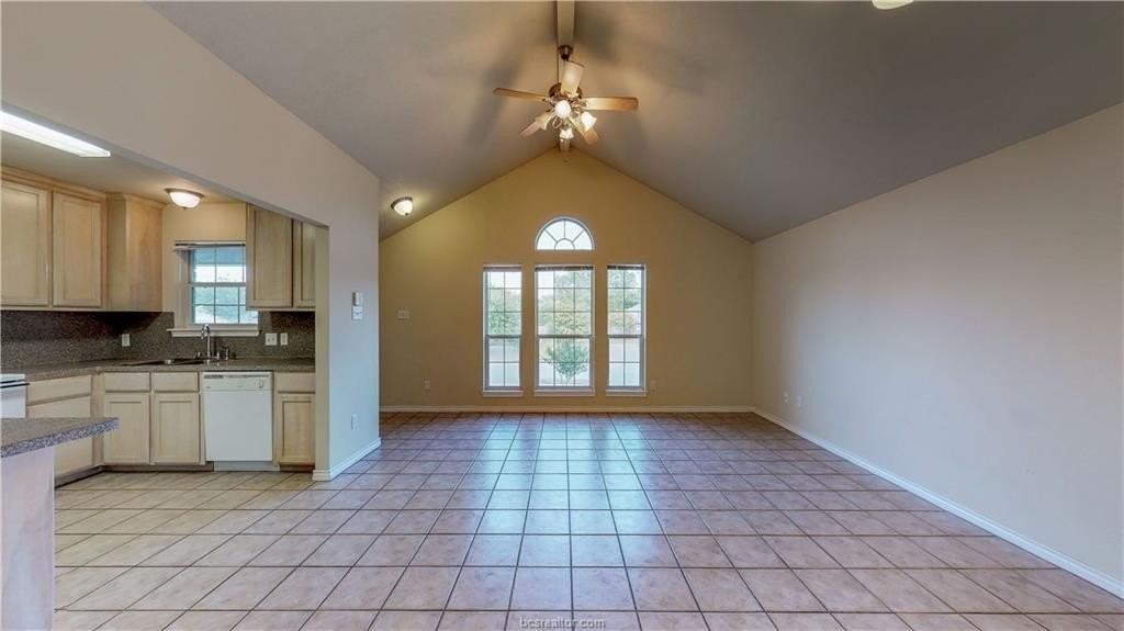 1420 Western Oaks Ct - Photo 7 of 34