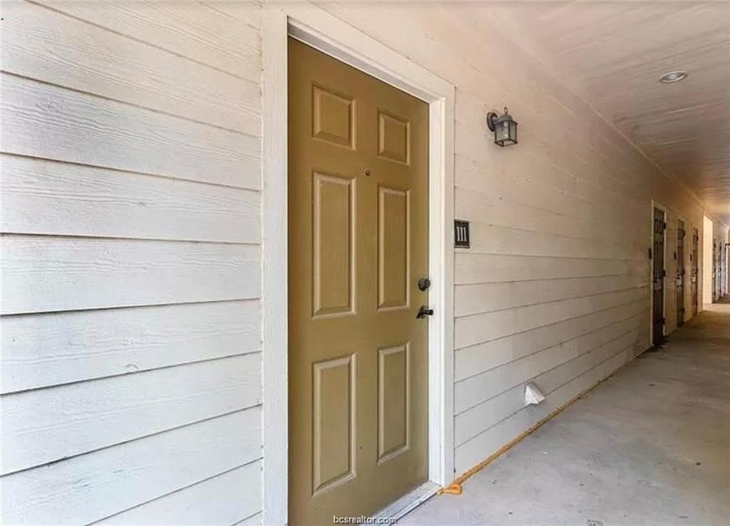 602 Cherry St Apt 113 #113 - Photo 4 of 14